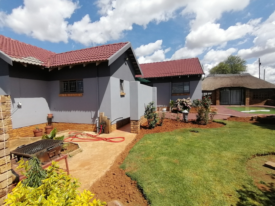 3 Bedroom Property for Sale in Vaal Park North West